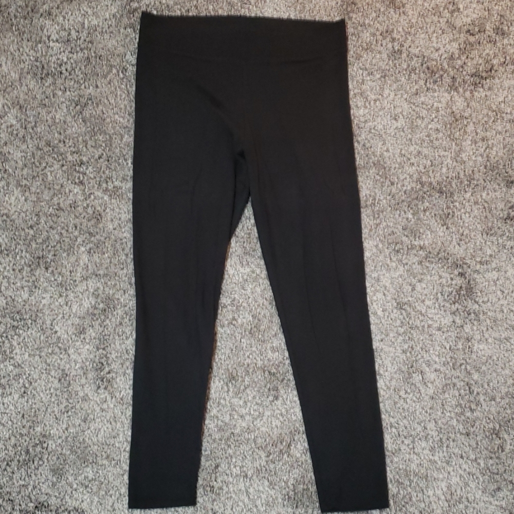 Black leggings